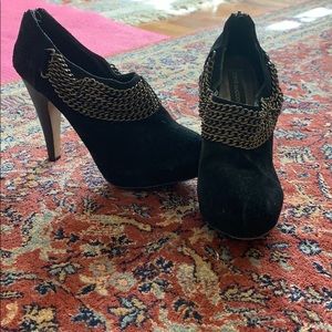 7.5 Steve Madden luxe heels